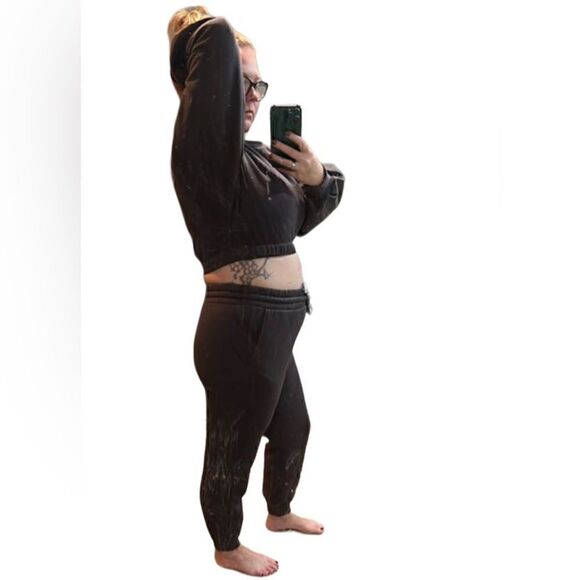 54. Zenana Dark Grey Cropped Sweatshirt & Highwaist Joggers with drawstring NWT - Picture 4 of 4